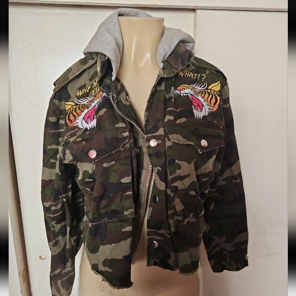 UNIF Olive Green Jacket - Picture 2 of 5